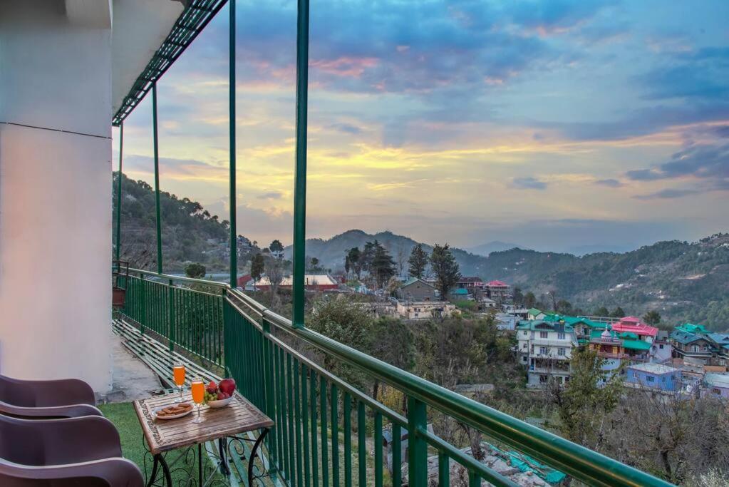 Fairview Wayside Villa Kasauli Eksteriør billede